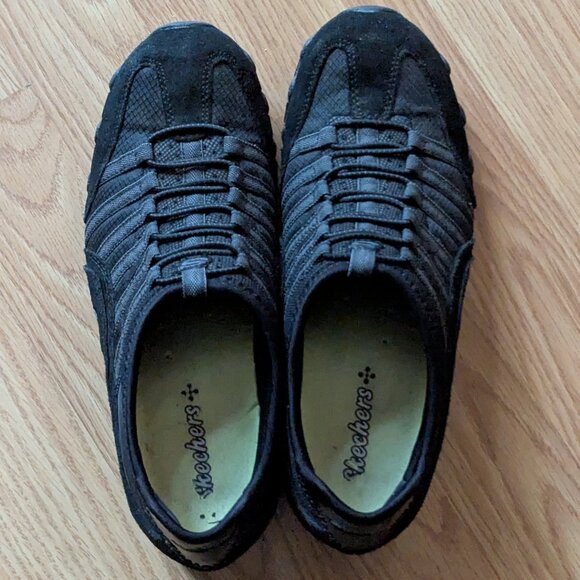 Scechers Slip-Ons - Picture 2 of 6